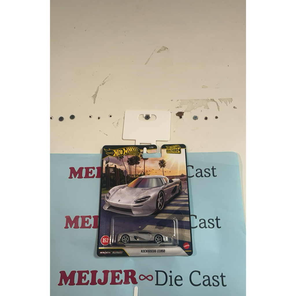 Hot Wheels Premium Boulevard Koenisegg CC850