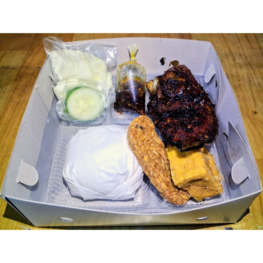 Nasi Box Ikan Nila Bakar