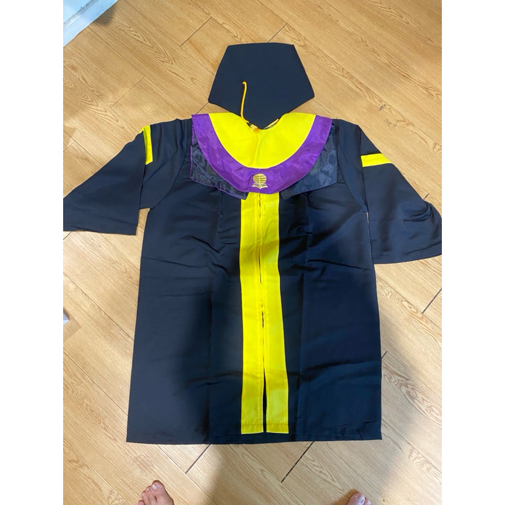 Baju/Jubah Wisuda FKIP UT, slabber dan toga