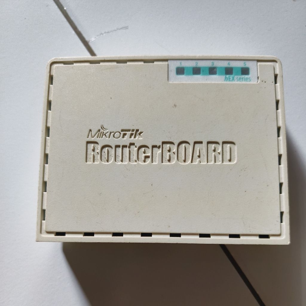 router MikroTik RB750r2 hEX lite bekas