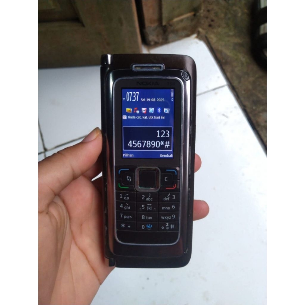 HP NOKIA E90 MULUS ORI SEGEL