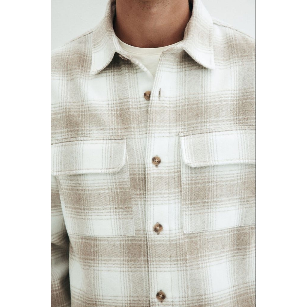 HOT PRODUCT HM Overshirt Shacket Flannel Pria Original Beige Plaid Kemeja Kotak-Kotak Tebal Premium