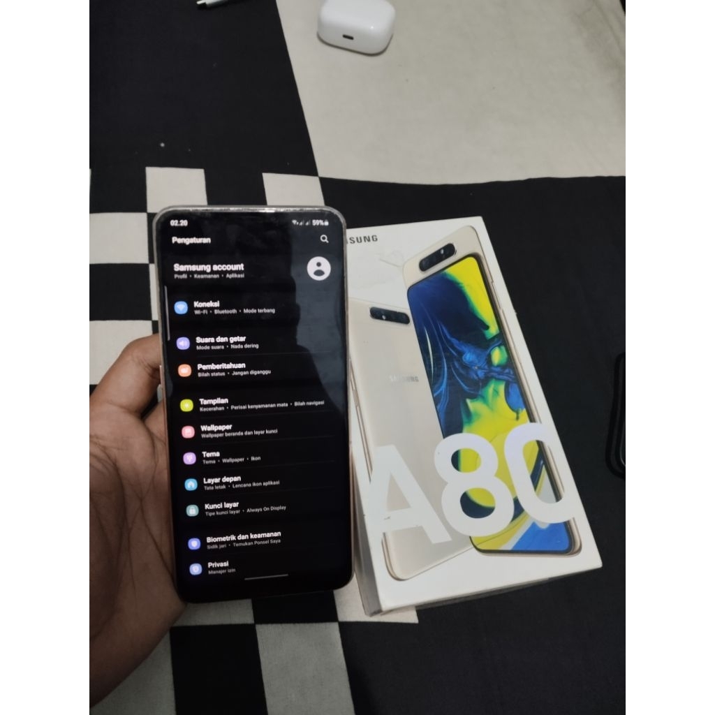 Handphone SAMSUNG A80 bekas