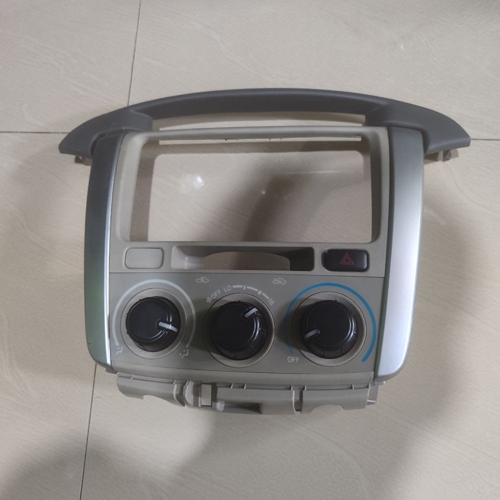 Frame Panel Tip Toyota Innova Type G Original Copotan