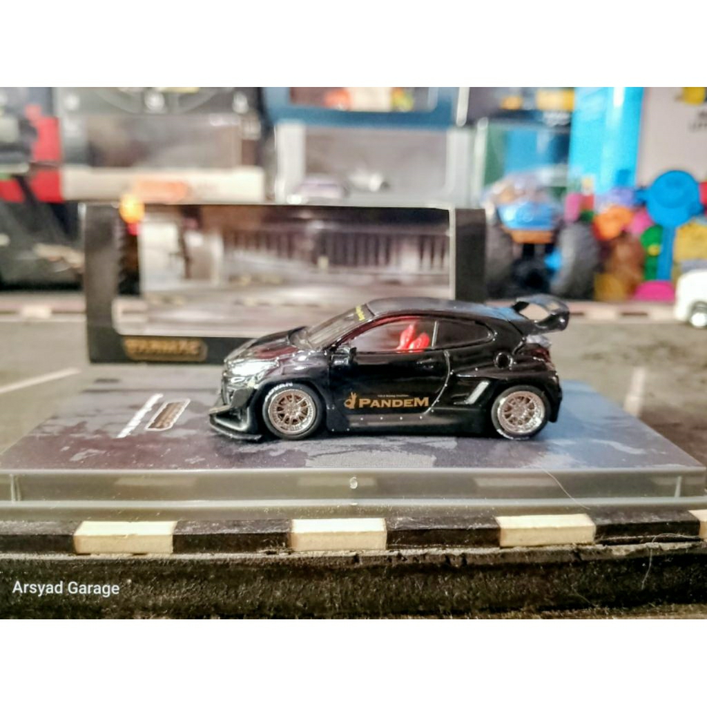 Diecast Tarmac Pandem Toyota GR Yaris Black