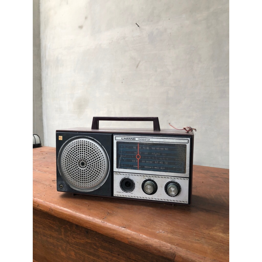 Radio Antik cawang jadul lawas