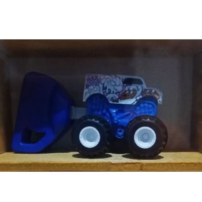 Hot wheels Mini Monster trucks milk monster putih