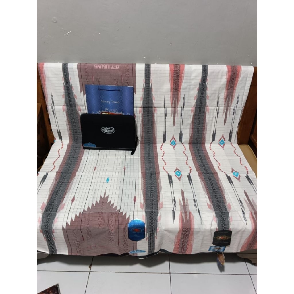 Sarung KETJUBUNG Red Mercerized Tipe SGD GOLD II