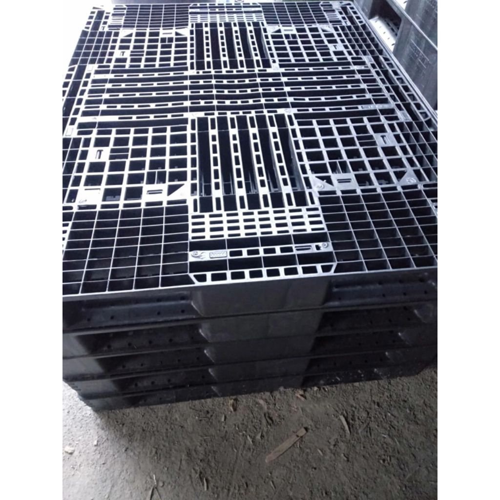 palet plastik uk 110x140x13cm