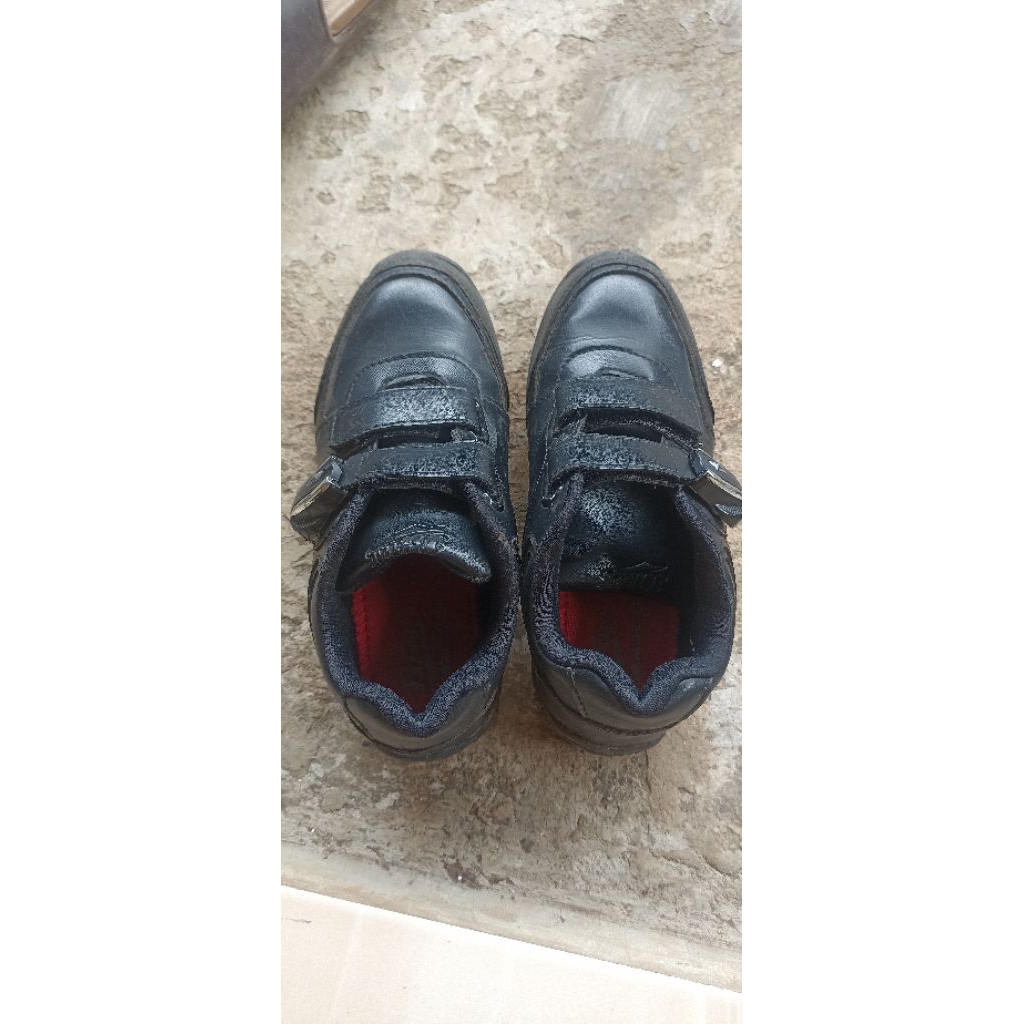 Sepatu anak PL