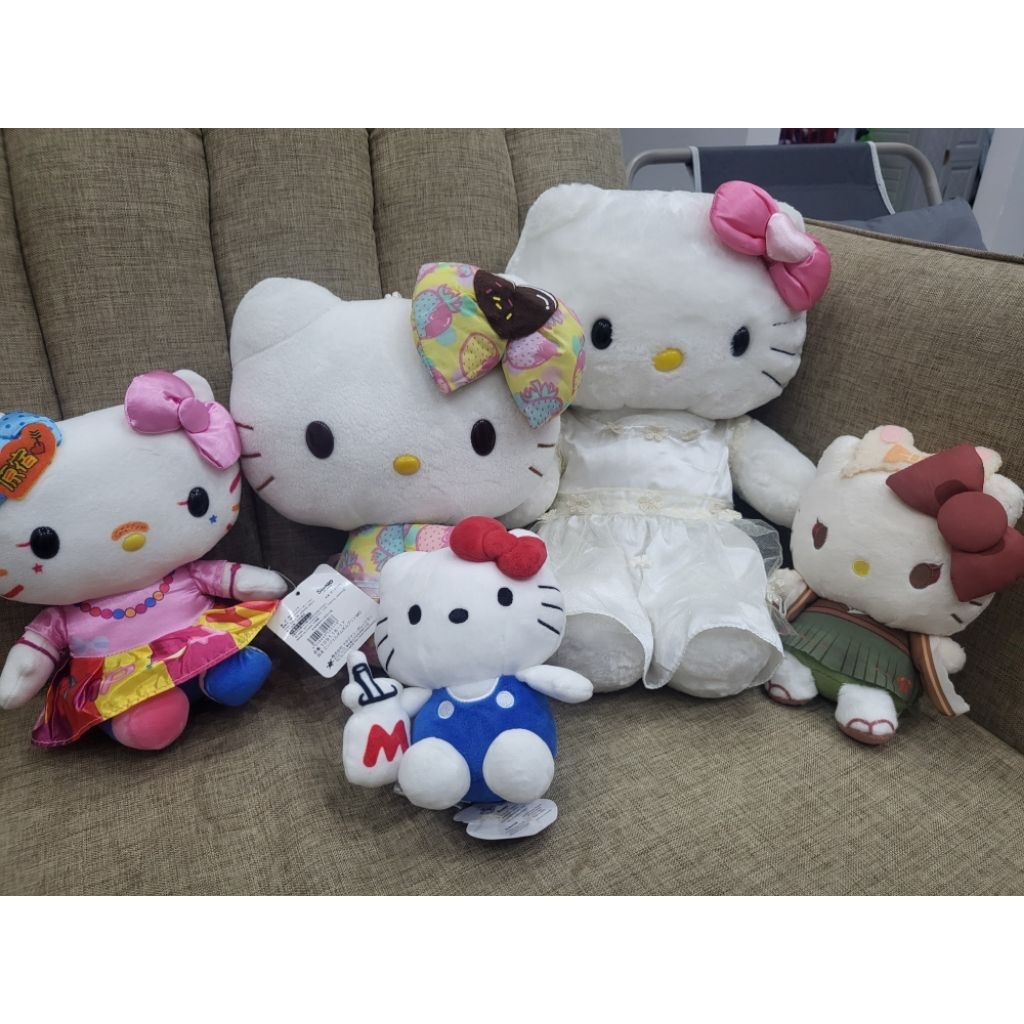 Boneka Hello Kitty Original