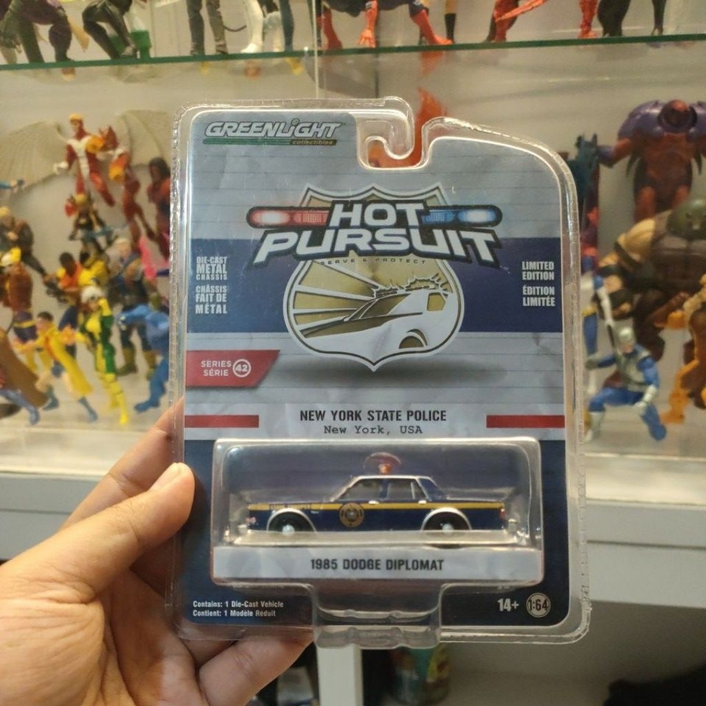 Greenlight 1985 Dodge Diplomat Hot Pursuit