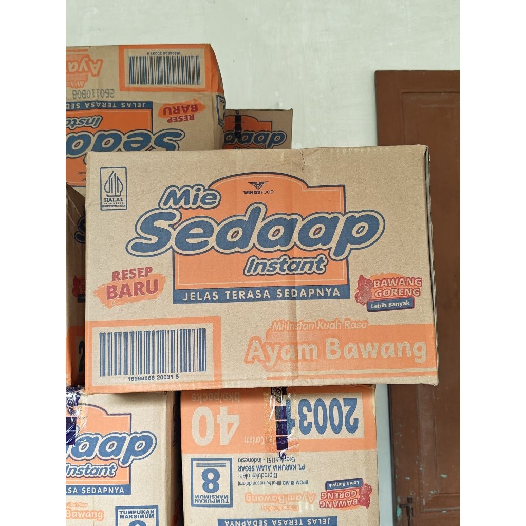 1 dus mie sedaap ayam bawang