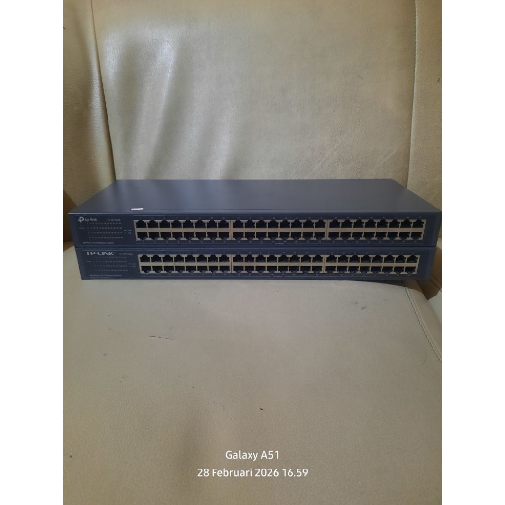 Swicth Hub TPLink TL-SF 1048