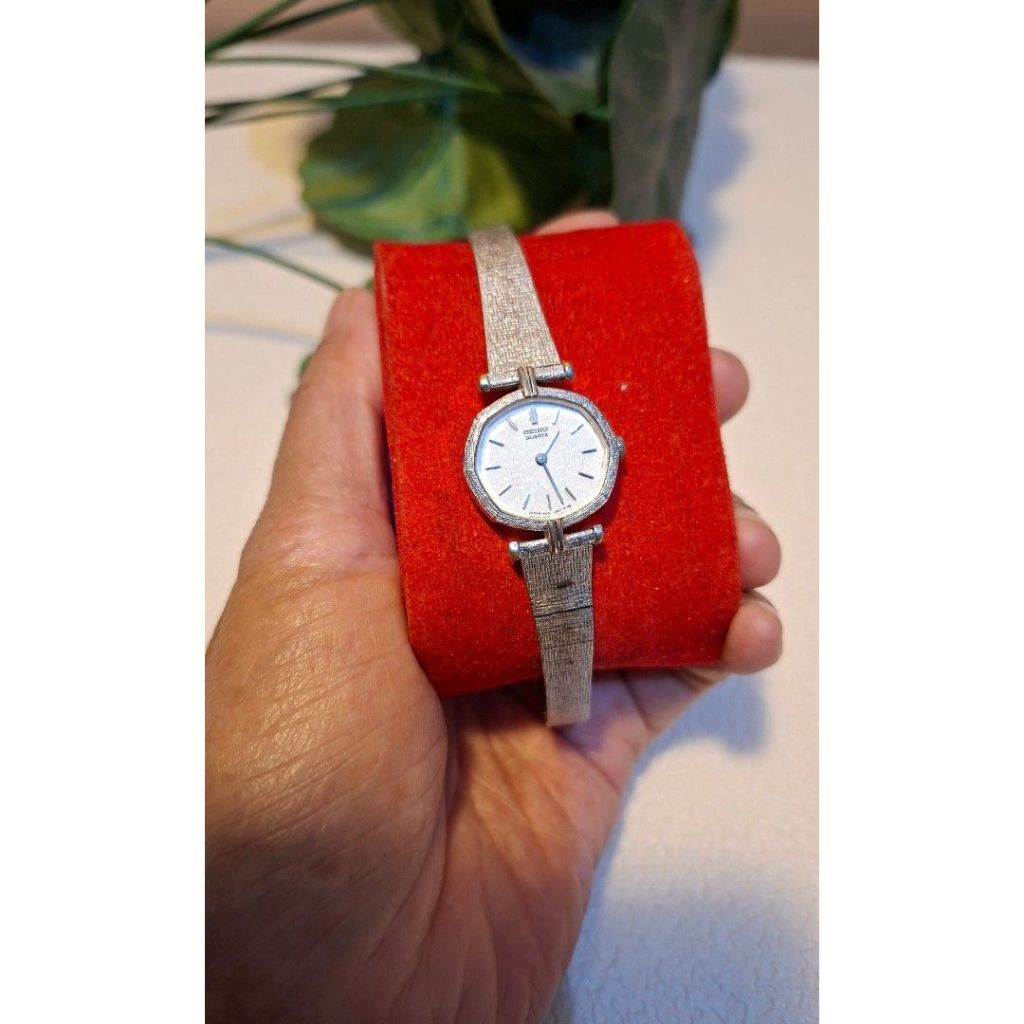 tangan wanita Seiko Quartz Vintage  cocktail watch