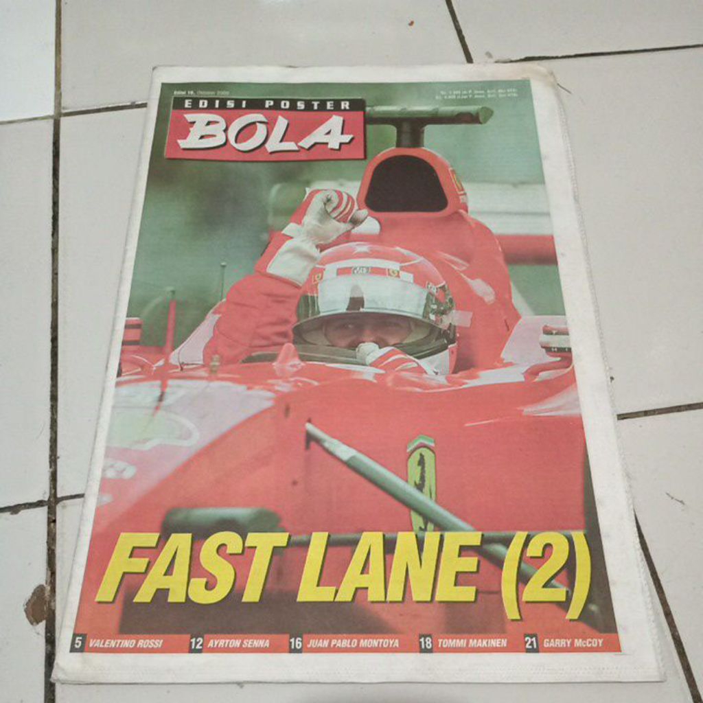 tabloid edisi poster bola
