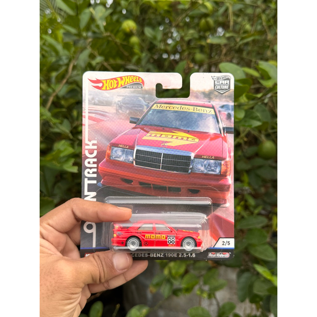 Hot Wheels Mercedes Benz Momo