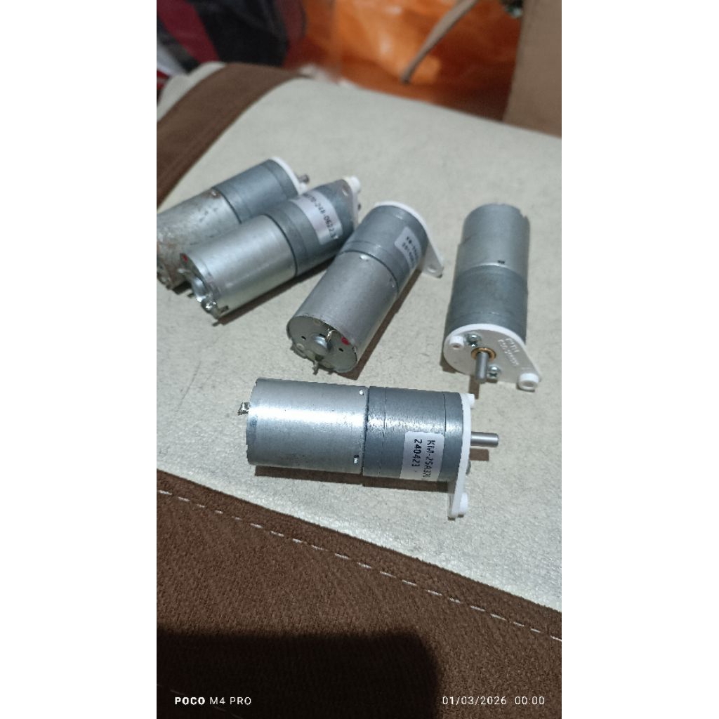 Dinamo gearbox mini 12vol rpm rendah
