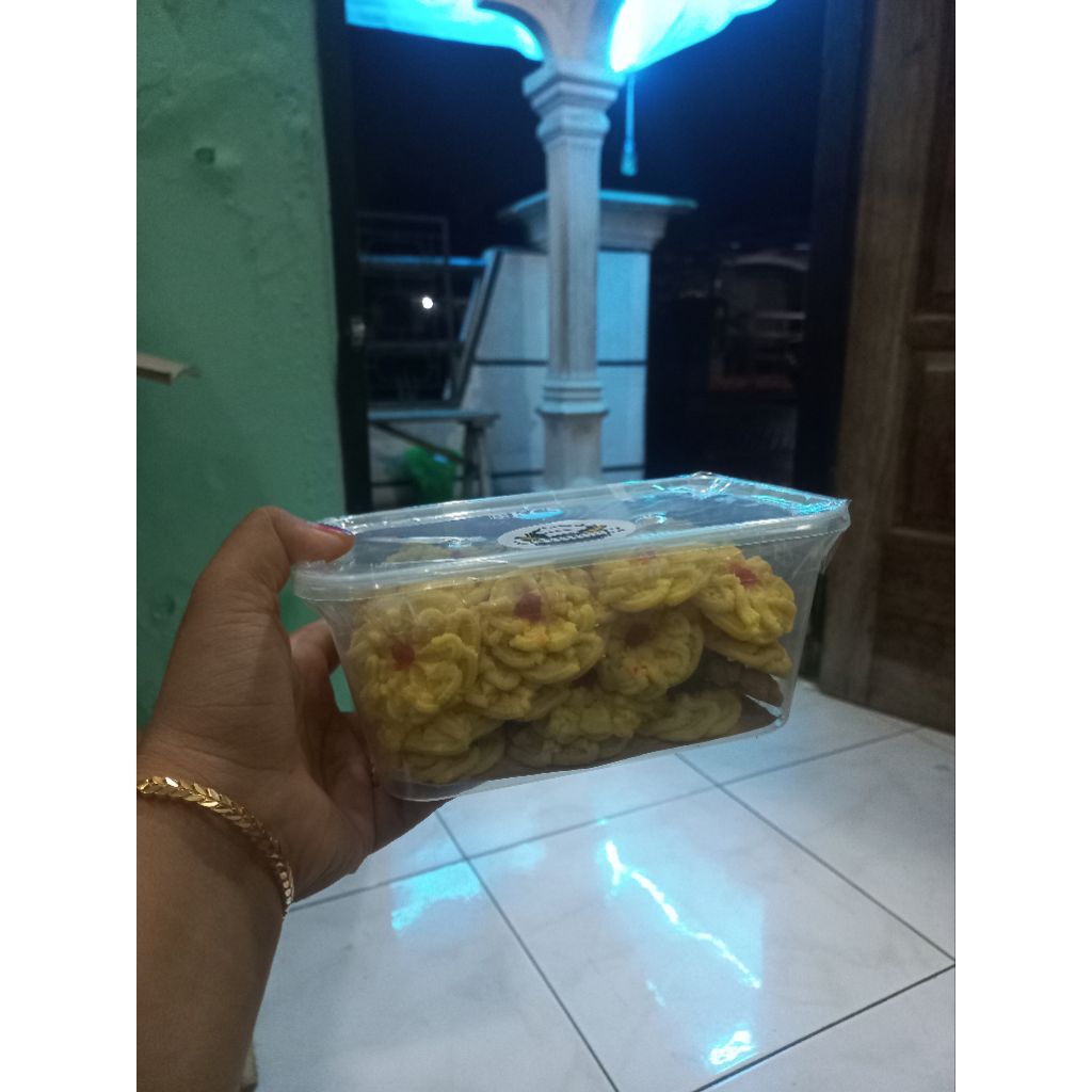 kue semprit kue mawar