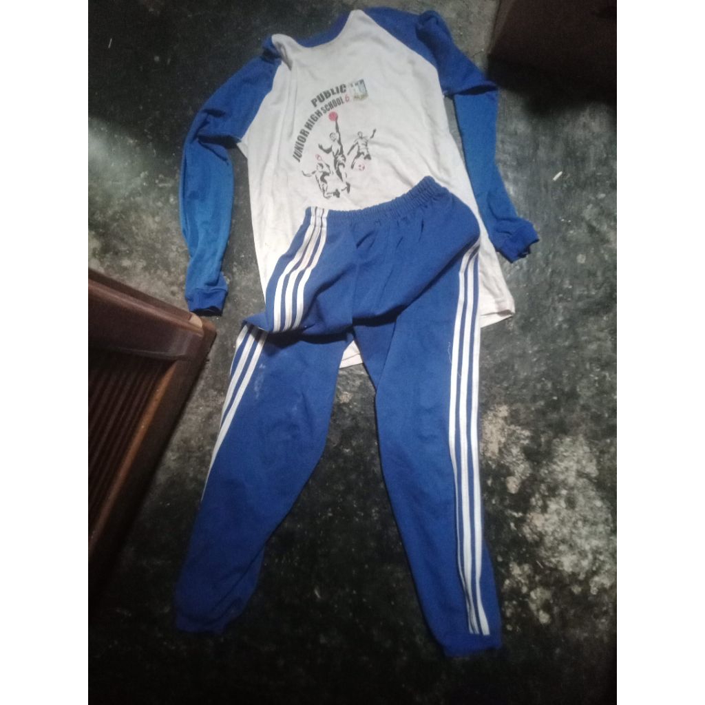 seragam olahraga smpn 6 kota malang preloved