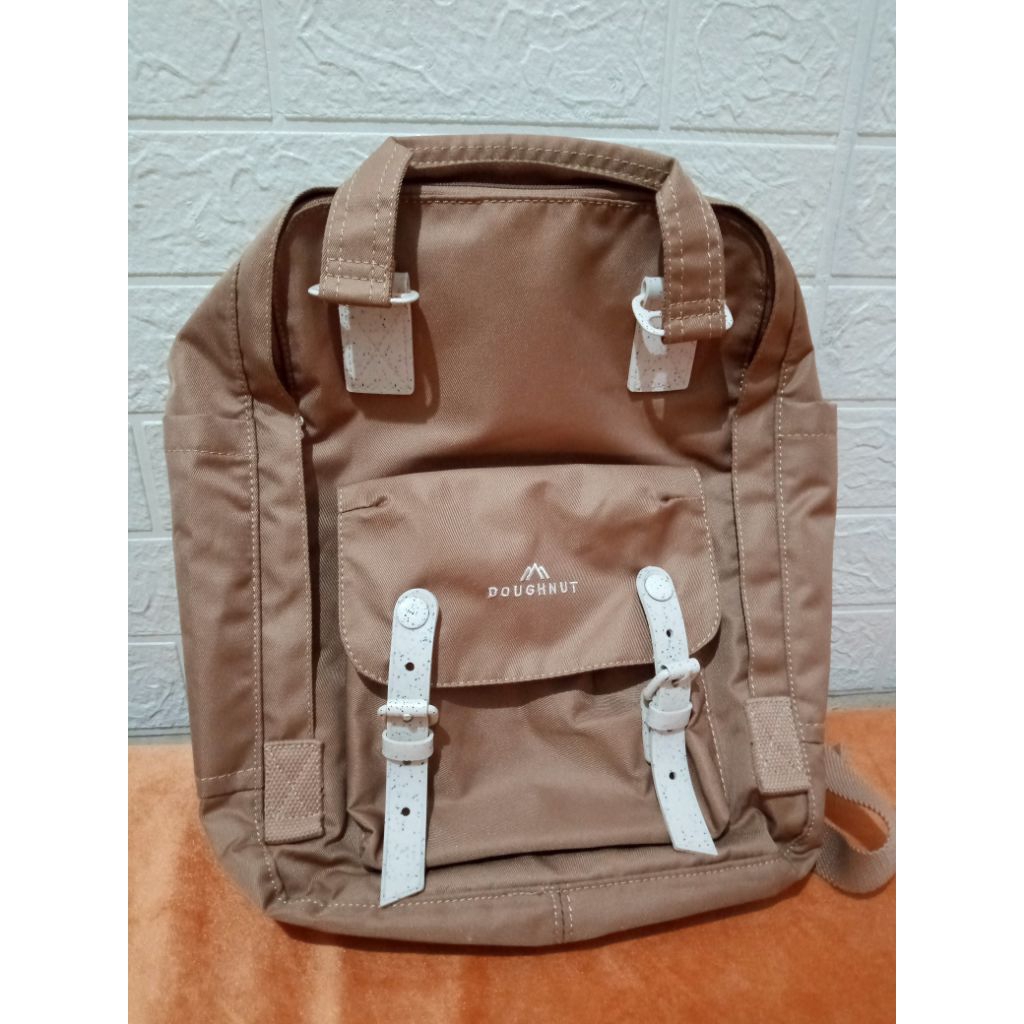 PRELOVED TAS BRAND DOUGHNUT MACCARON (MUSHROOM L)