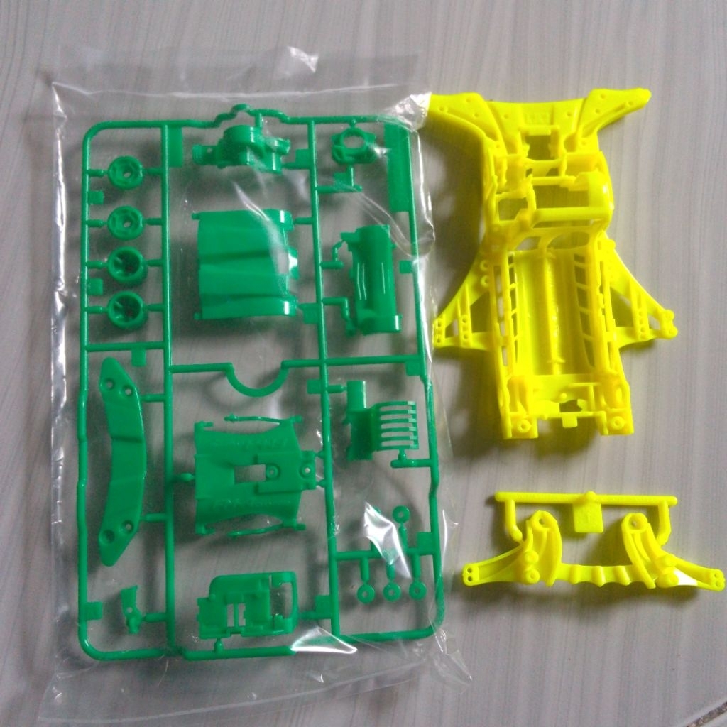 CHASSIS FMA YELLOW FLOURESCENE TAMIYA / FM-A TAMIYA