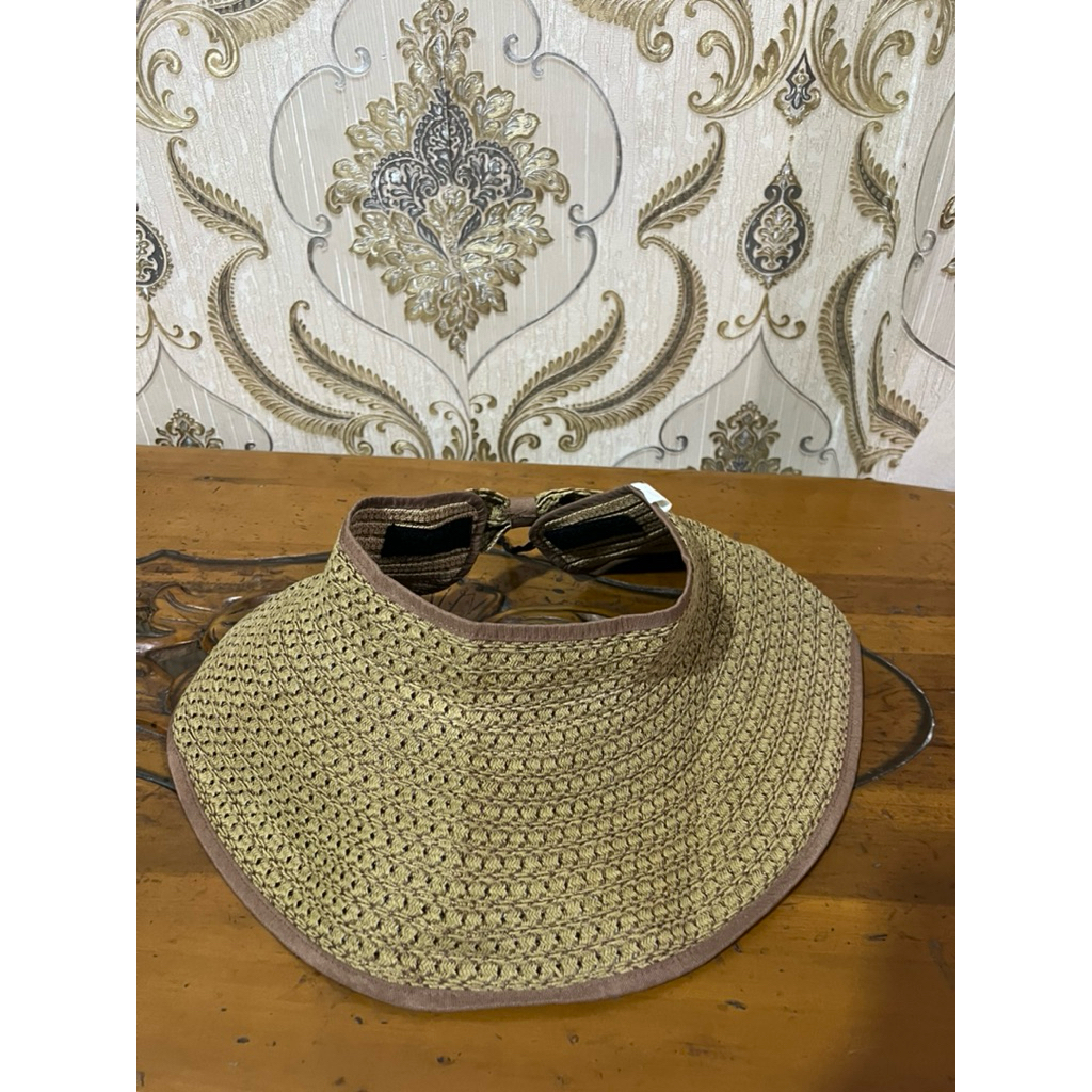 preloved topi pantai