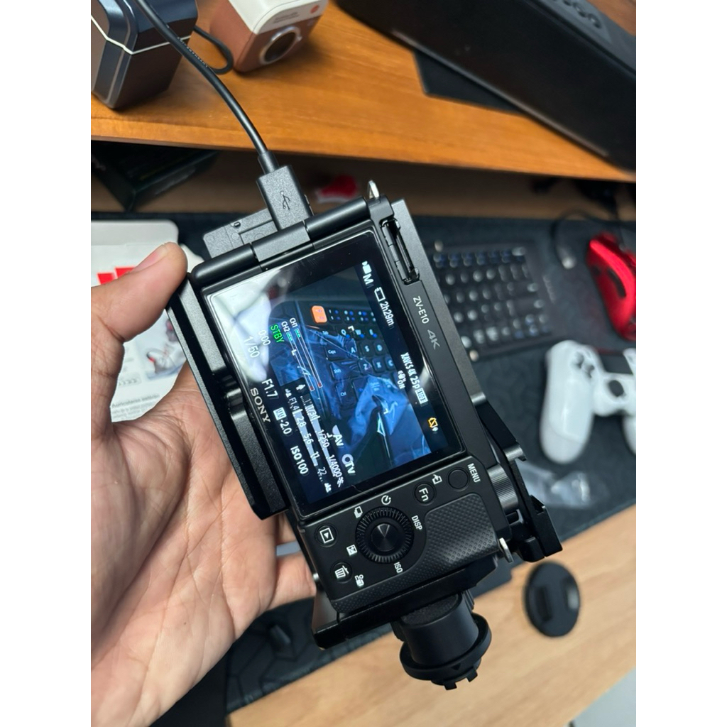 ZV E10 GARANSI PANJANG Second baru 3 bulan kondisi 99%