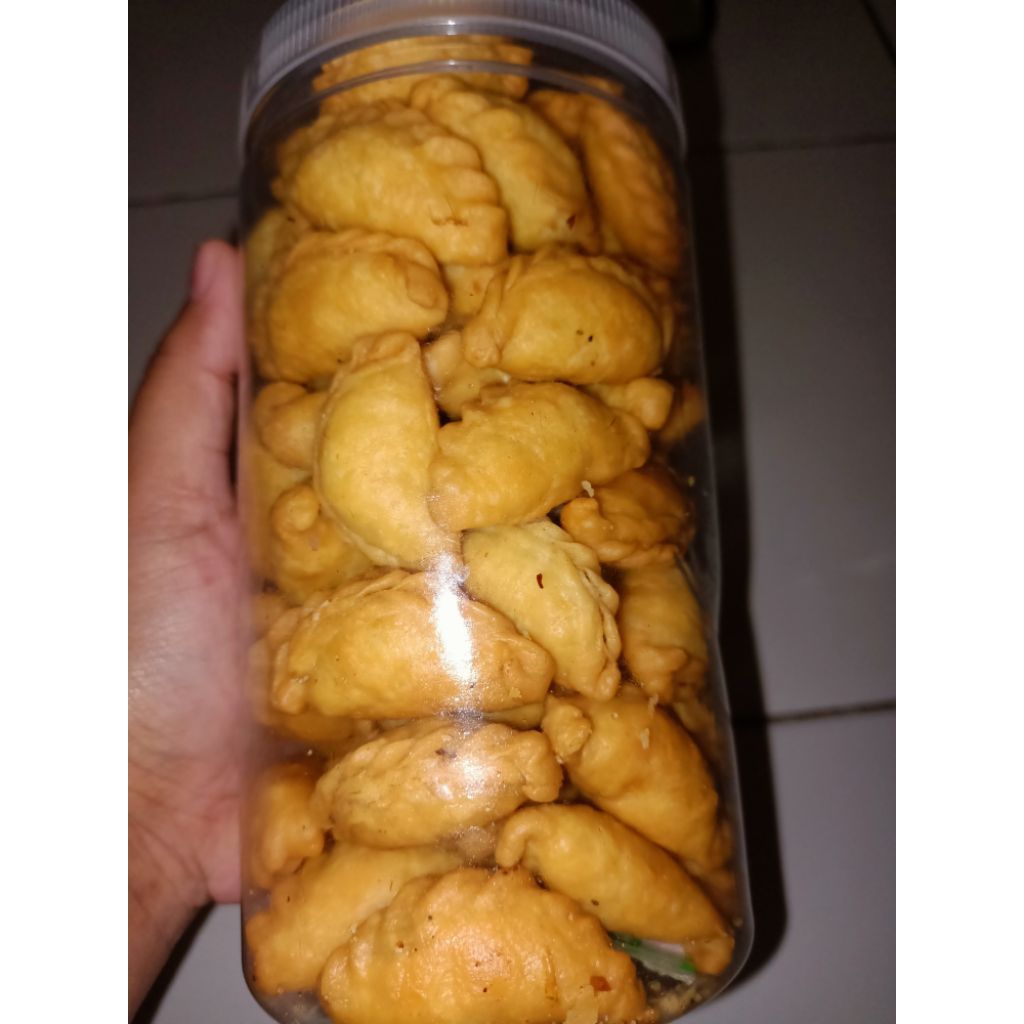 pastel mini isi abon kemasan toples 1000ml