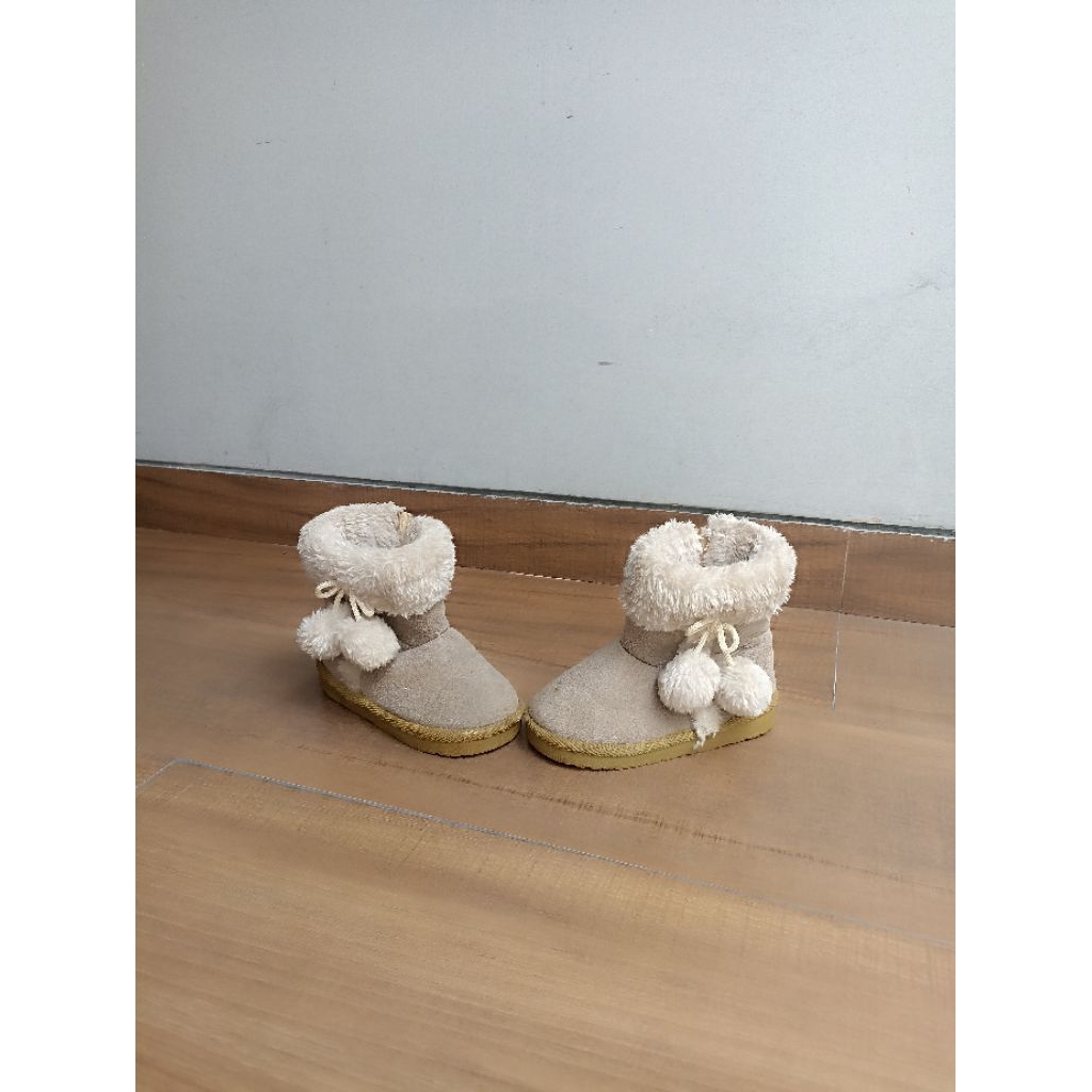 sepatu boots anak perempuan preloved