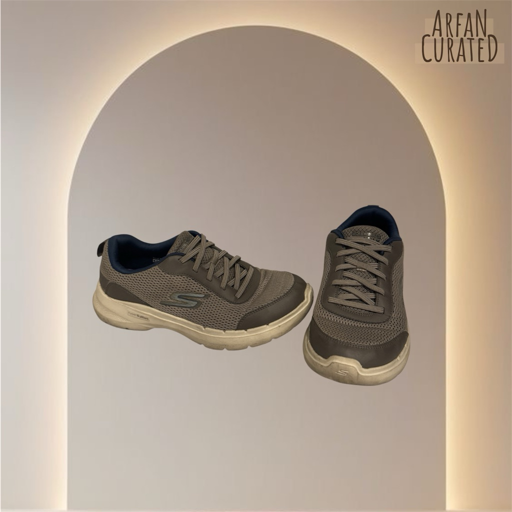 Sepatu Skechers GOWalk Pria