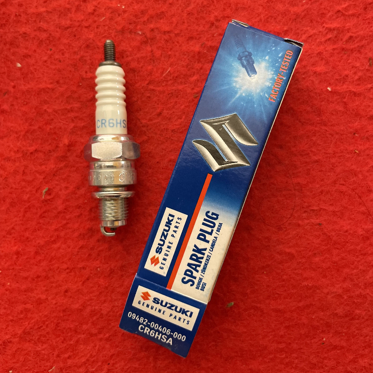 Busi CR6HSA SUZUKI | Sparepart Mesin Tempel & Motor 4TAK 2.5PK (09482-00406) ORIGINAL