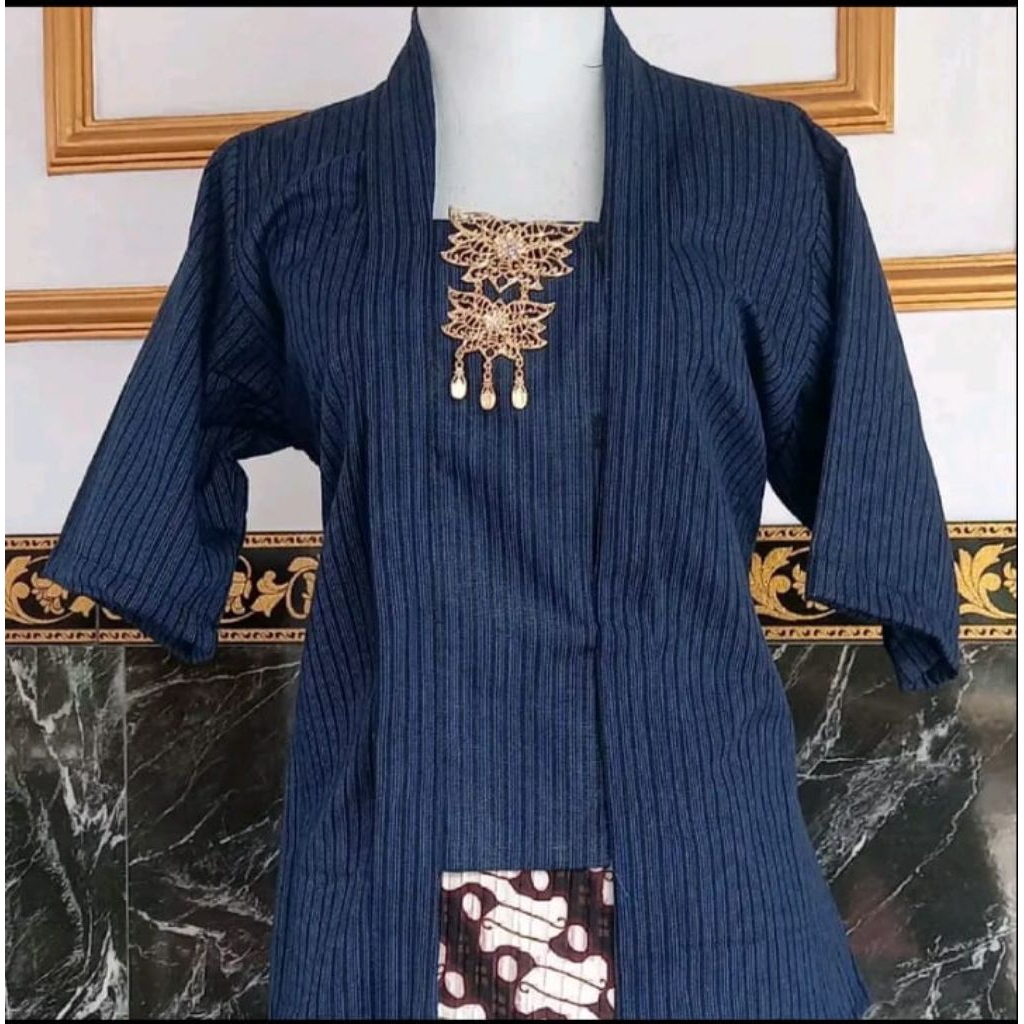 KEBAYA LURIK KUTUBARU LENGAN PENDEK WANITA DEWASA