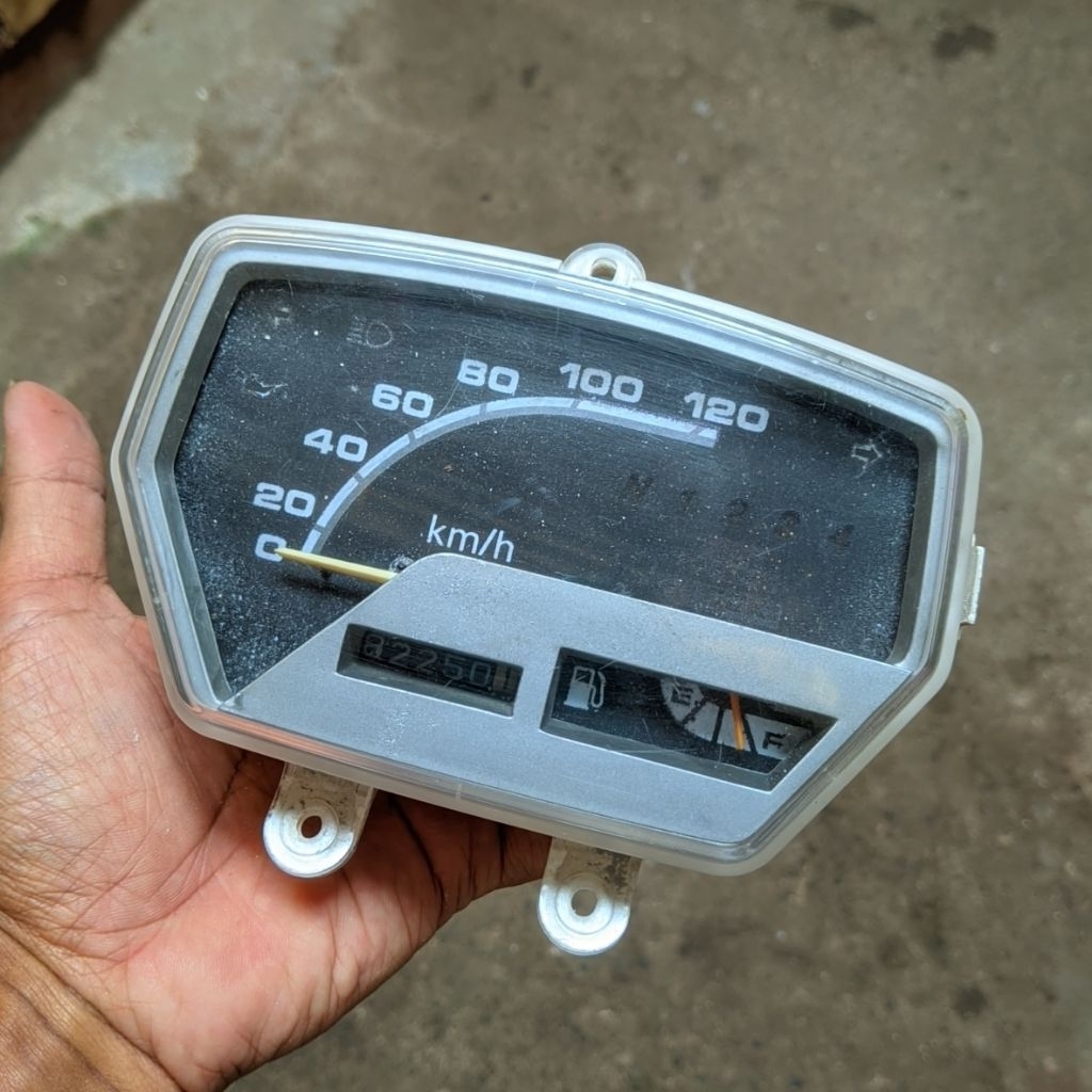 Speedometer suzuki RC100 RC 100 bravo original