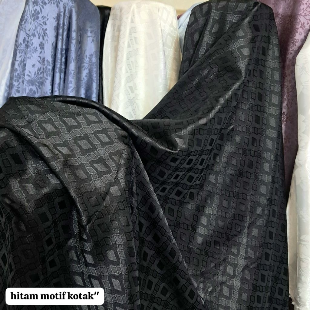 Kain Jaguar Silk Armani Motif Kotak Kotak/Bahan Silk Jaguar Armani Motif Untuk Dres Dan Gamis