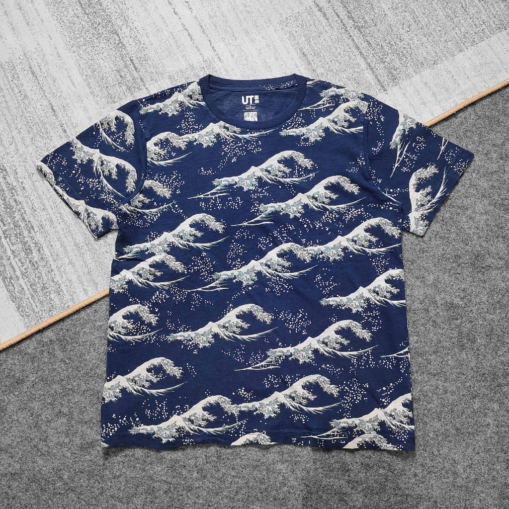 Uniqlo x Hokusai Blue Kanagawa Wave T-Shirt Kaos Art Anime Game