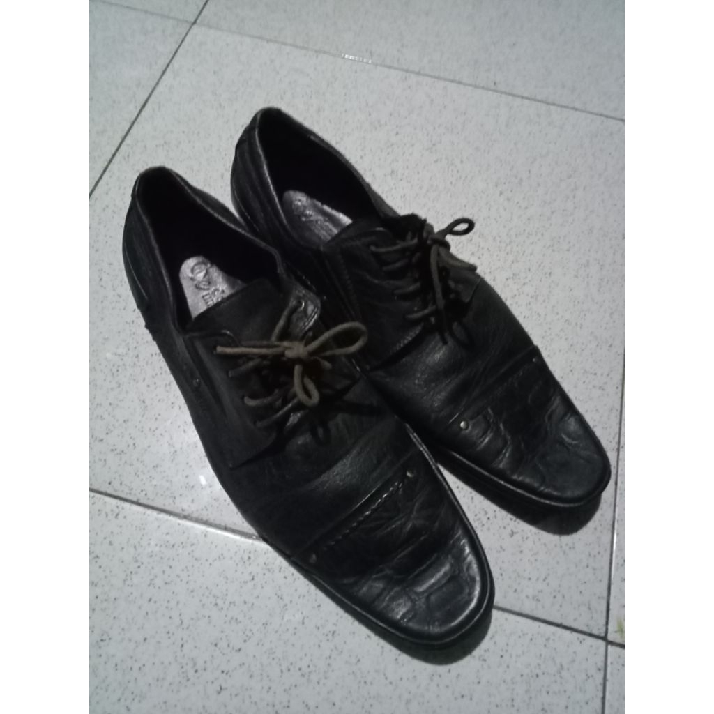 Sepatu pantofel kulit donatello second brand