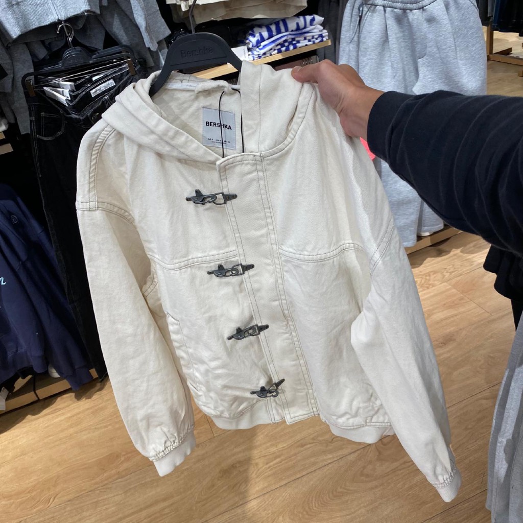 JASTIP.Jacket Denim Bershka (MAN)