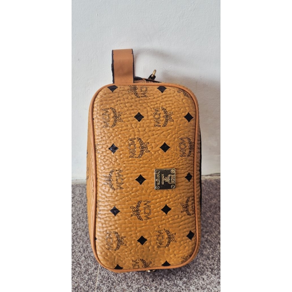 Sling bag / pouch MCM (second)