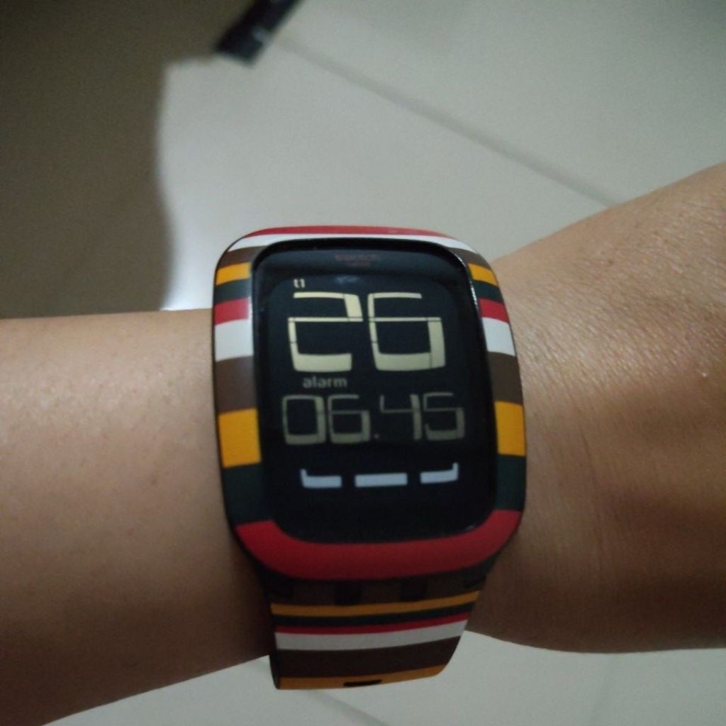 jam tangan digital swatch tendone surb 122 touch screen