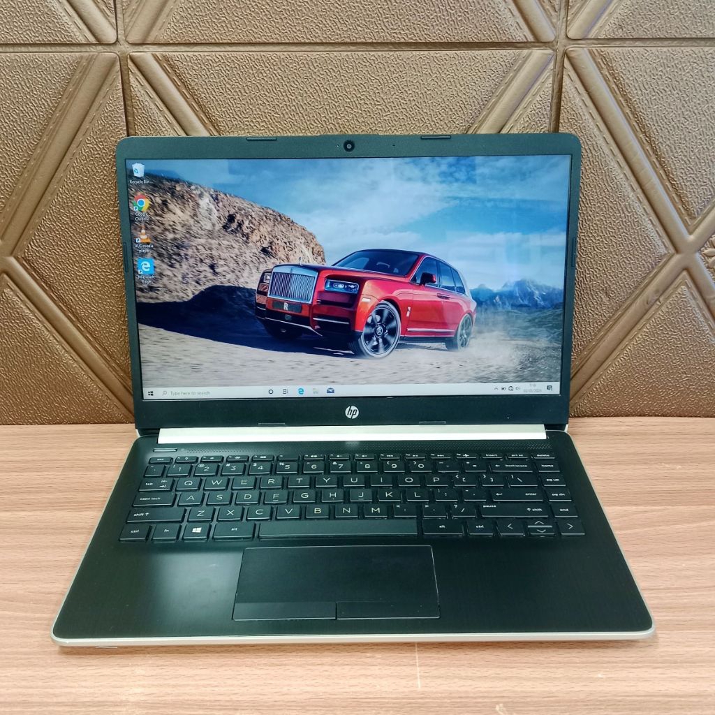 LAPTOP SECOND JAMINAN GARANSI TOKO HP 14S DK0023AU AMD A9-9425U AMD RADEON R5 GRAPHICS RAM 4GB DDR4 