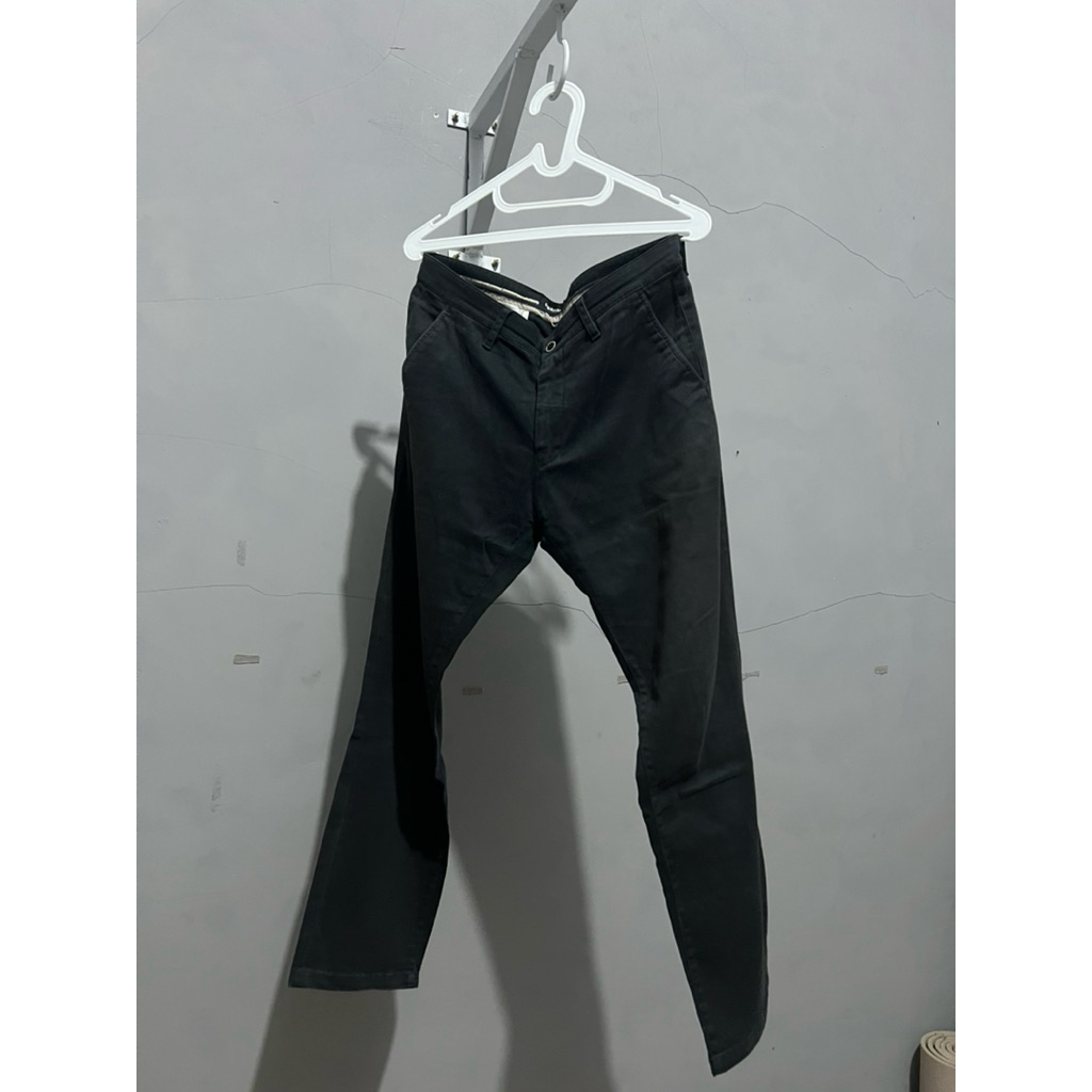 preloved celana chinos bahan kain hitam laki pria cowok kerja kantor