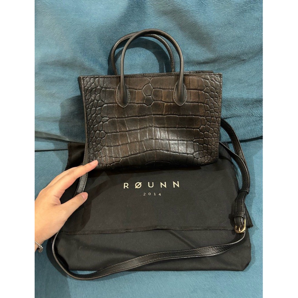 ROUNN Felice 21 Bag in Black (Croco Leather)
