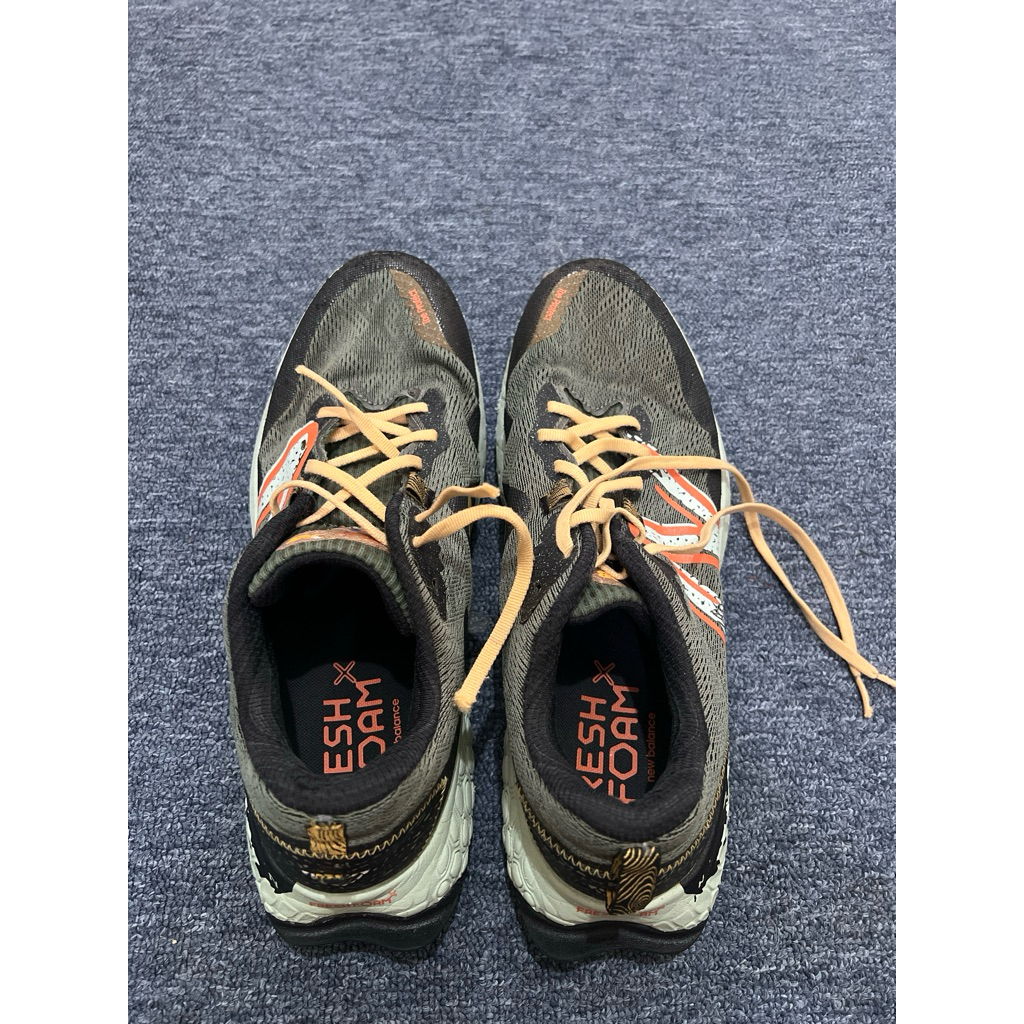 Sepatu trail New Balance Hierro V7 size 44 (28cm)