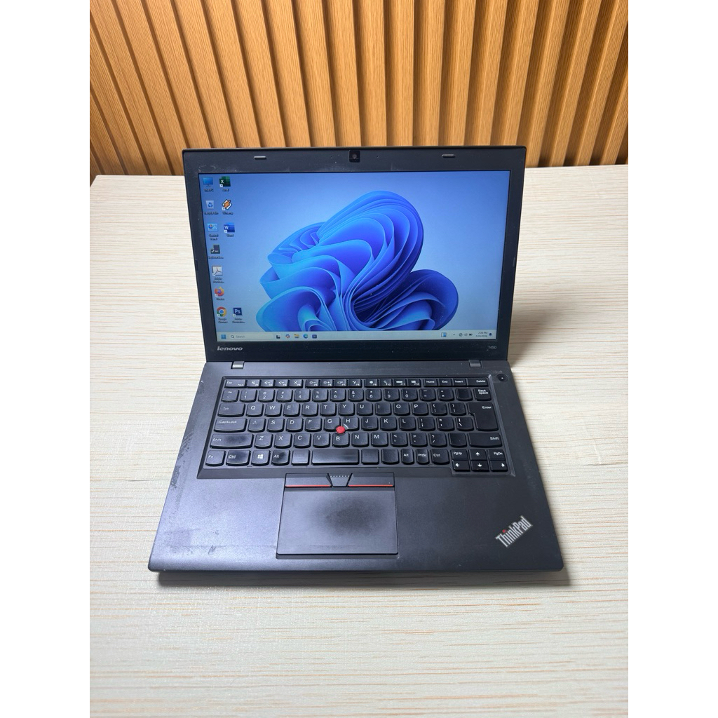 lenovo thinkpad T450 core i7 gen 5 Ram 8gb ssd 256g  layar 14inch