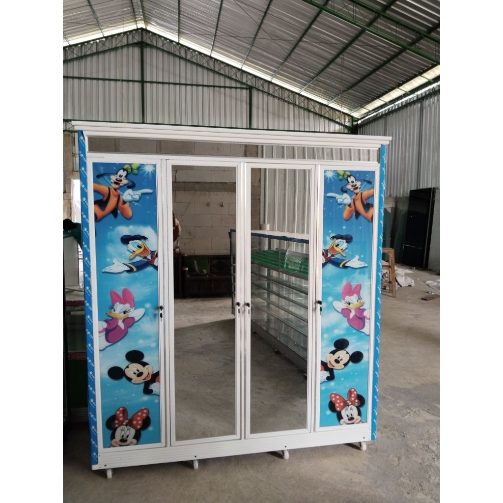 tempat pakaian almari aluminium