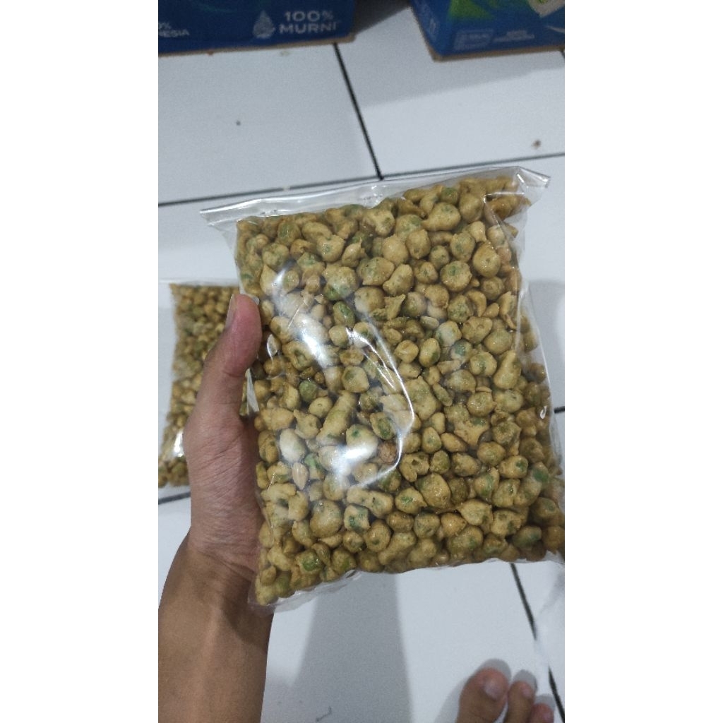 kacang polong gurih asin
