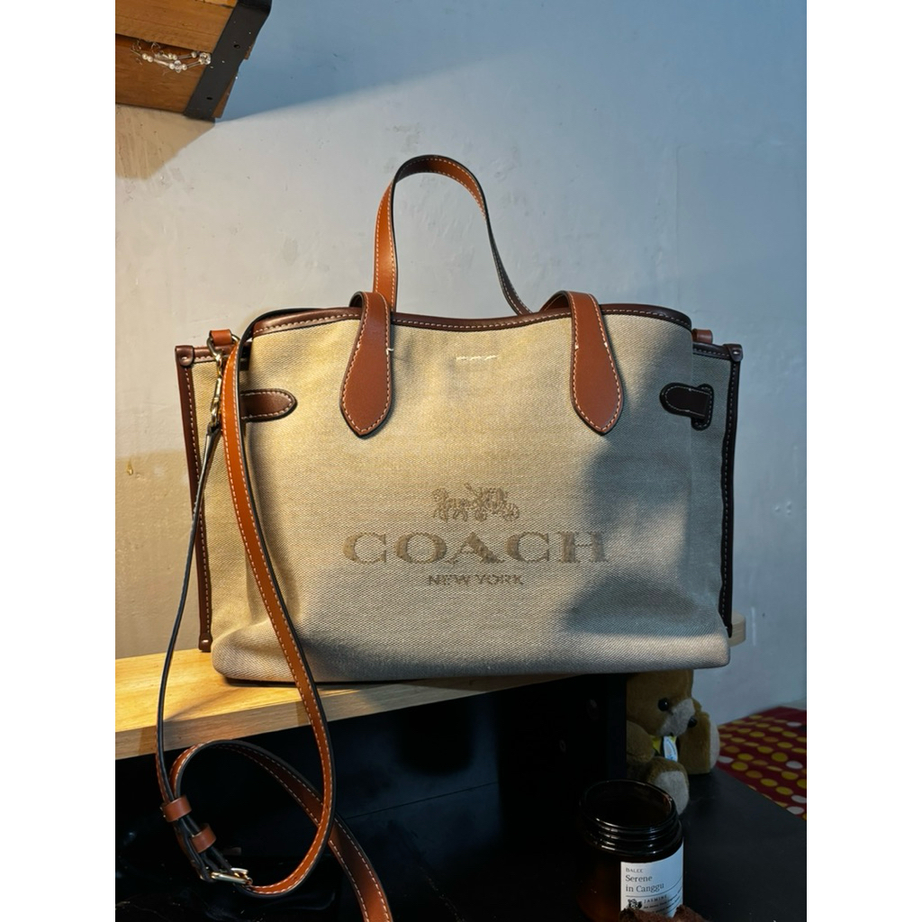 Coach Hanna Carryall Butik