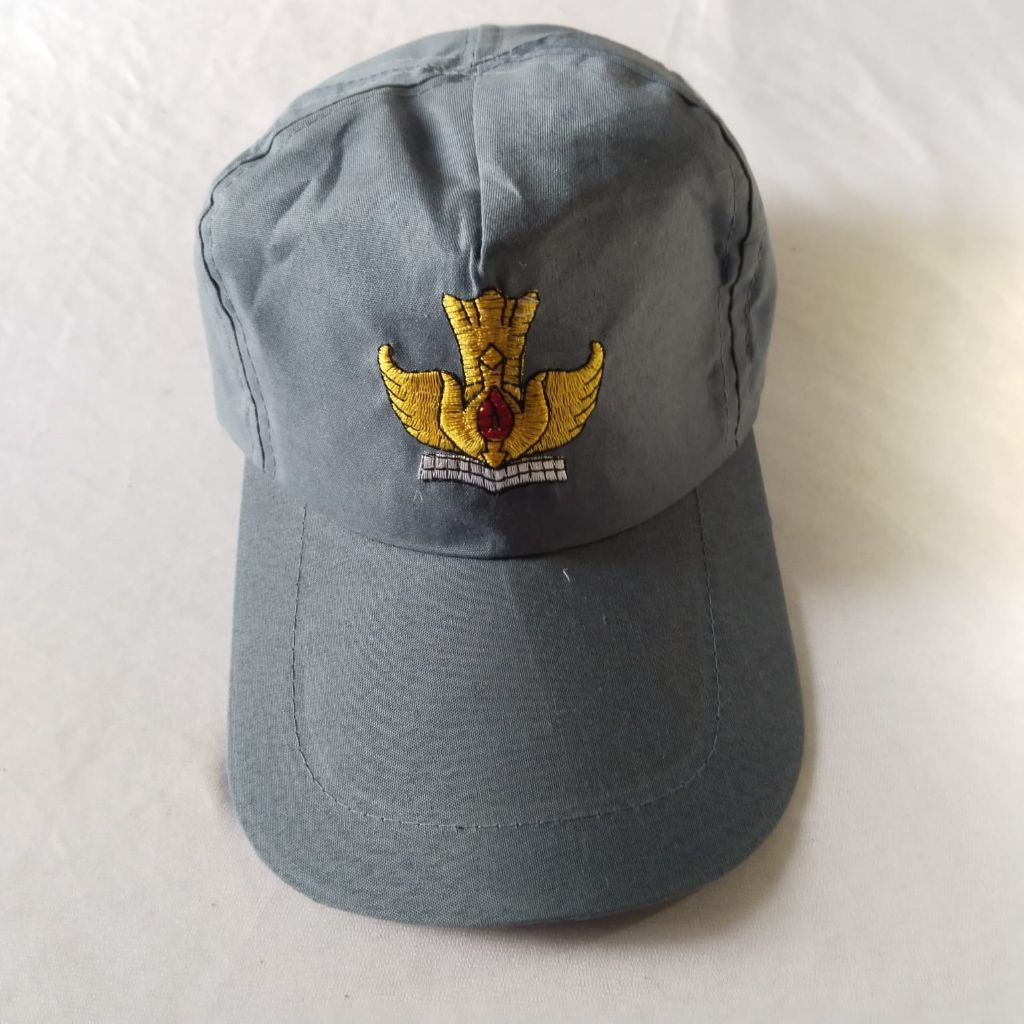Topi Sekolah SMA / Atribut Topi Sekolah SMA / Perlengkapan Topi Sekolah SMA