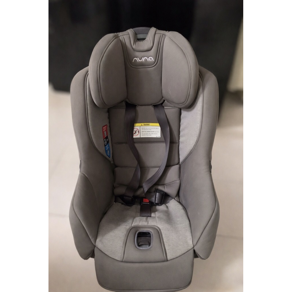 Nuna Rava Car seat preloved